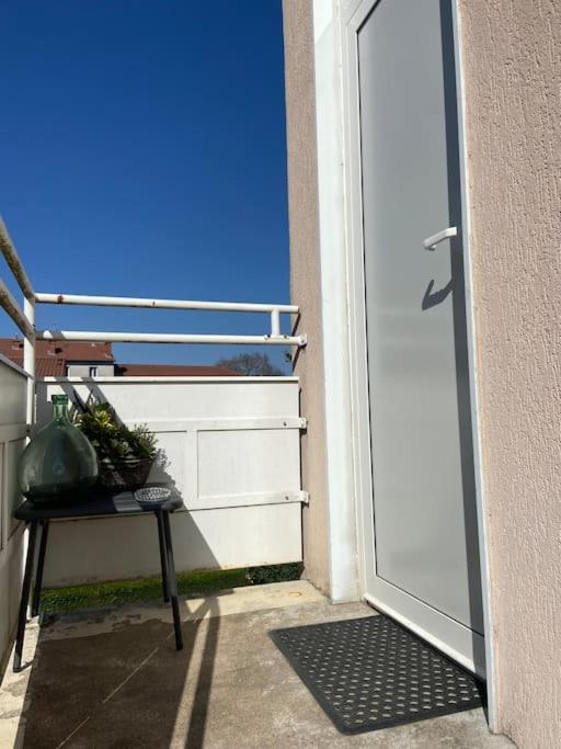 Appartement T2 Proche De La Gare Bourg En Bresse Buitenkant foto